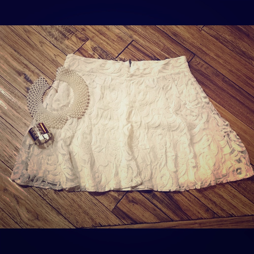 Cute short lace skirt
